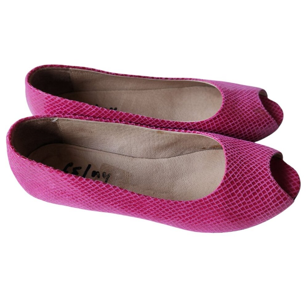 French Sole NY Hot Pink Eel Skin Peep Toe Flat Italy Women's Size 7 1/2 - Picture 4 of 7